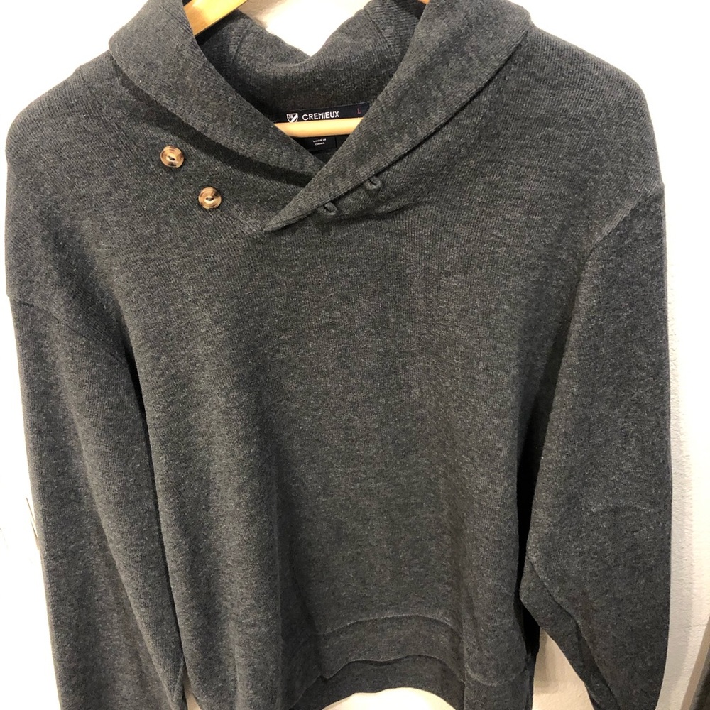 Daniel Cremieux gray sweater w/elbow patches.